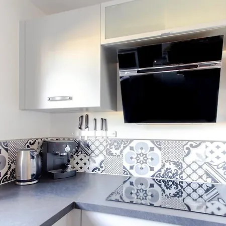 Apartman Mimosas Furnished Flat